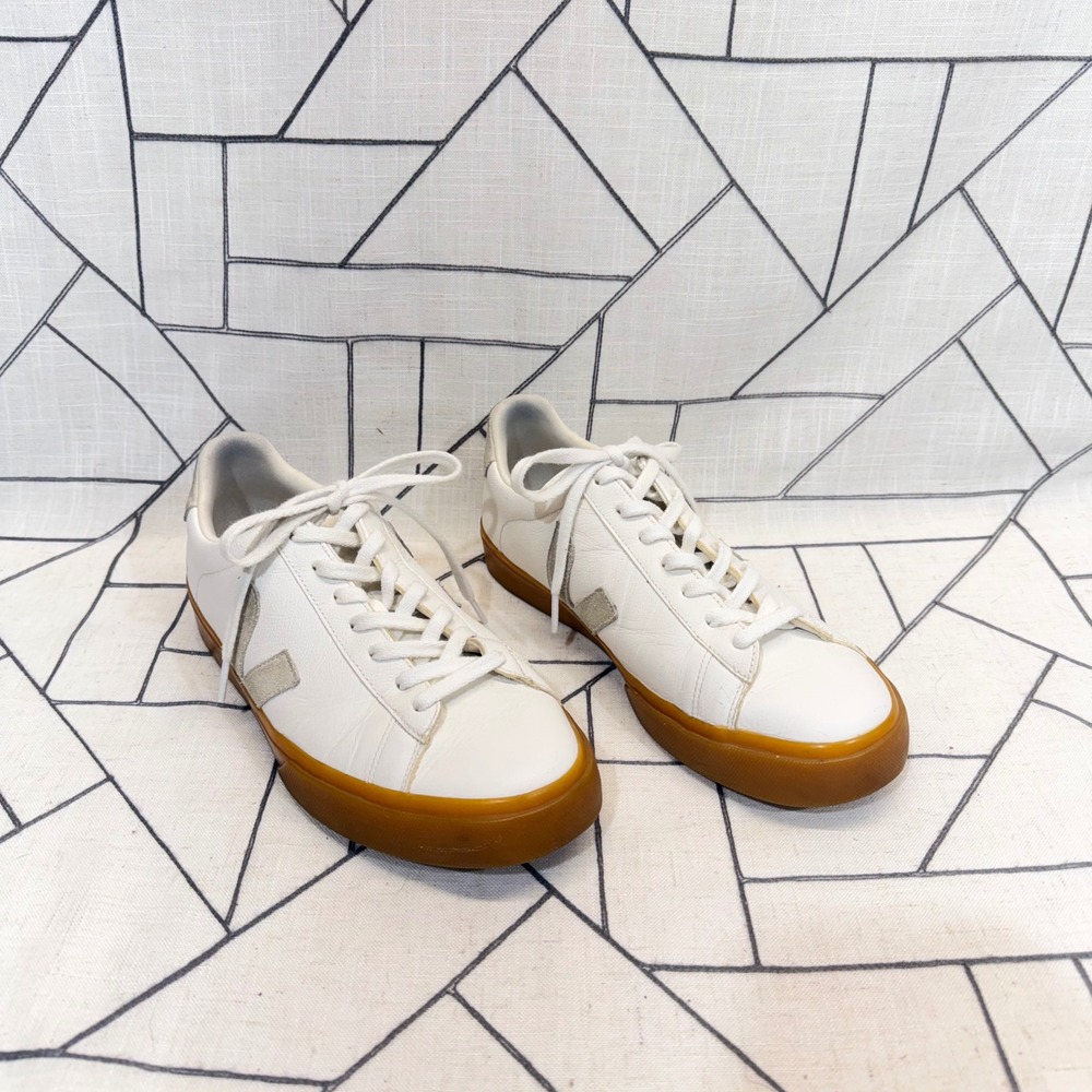Veja Campo Sneakers Size 10 White Gum Sole Leather Suede Logo Low Top - Picture 1 of 12